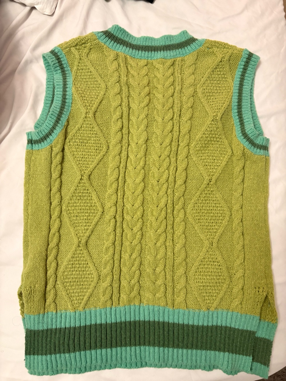 Green Cable Knit Women's Sweater with Contrast Trim - Picture 5 of 5